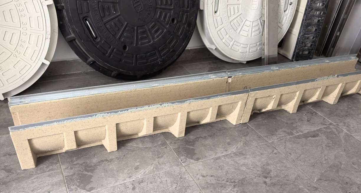 Fibretech Polimer Drenaj Kanalı 250x1000x300 mm C250/D400 - KTK-2530-PK - Fibretech Kompozit